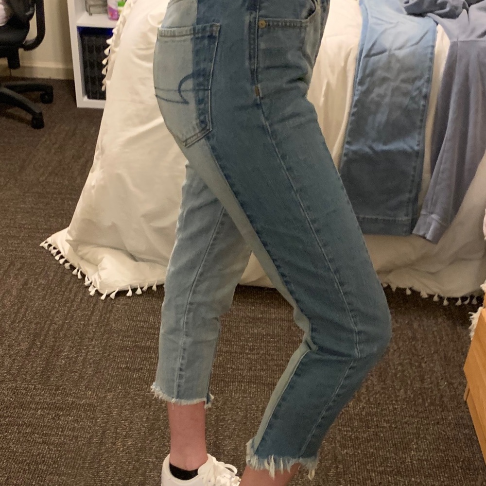 American Eagle two-toned vintage high-rise jeans